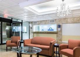 Days Inn by Wyndham St. Petersburg / Tampa Bay Area 3