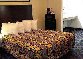 Holiday Motel Oakdale 5