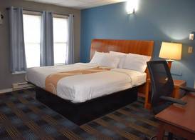 Pilgrim Inn & Cottages 5