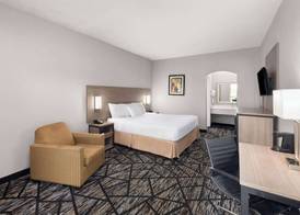 Baymont by Wyndham Mobile/Tillmans Corner 4