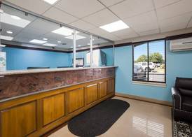 Econo Lodge Allentown North 3