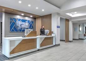 Holiday Inn Express & Suites WINNIE by IHG 2