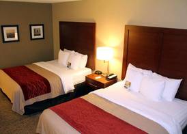 Comfort Inn Splash Harbor 4