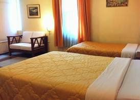 Hotel Yañez Inn 5