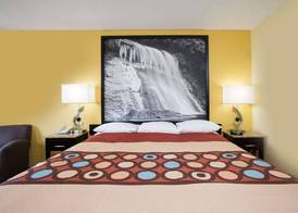 Super 8 by Wyndham Garner/Clayton/Raleigh 5