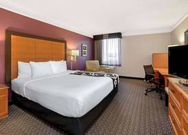 La Quinta Inn & Suites by Wyndham Tacoma - Seattle 5