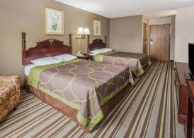 Super 8 by Wyndham Yorkville 3