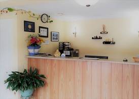 Roadway Inn 4