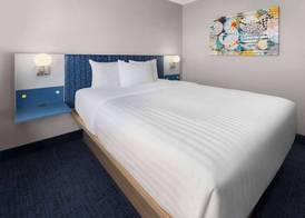 Microtel Inn and Suites Dover 5