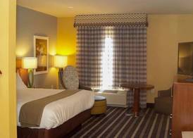 Holiday Inn Express & Suites PERRY-NATIONAL FAIRGROUND AREA by IHG 3