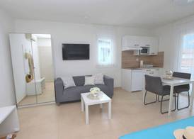 Studio Emanuel 5