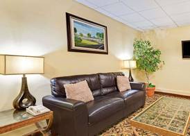 Ramada by Wyndham Kittery 4