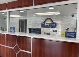 Days Inn by Wyndham Port Charlotte Town Center 5
