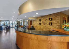 Comfort Suites Visalia - Convention Center 2