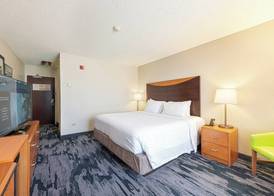 Fairfield Inn & Suites by Marriott Chicago Naperville 5