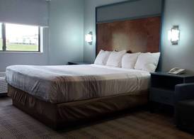 AmericInn by Wyndham Mauston 5