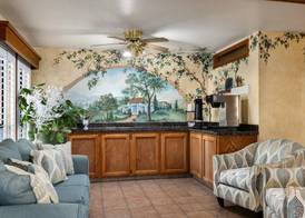 Red Lion Inn & Suites Lemoore 3
