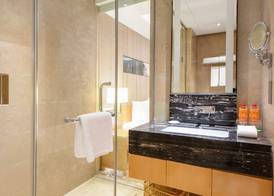 Holiday Inn Chengdu Oriental Plaza by IHG 4