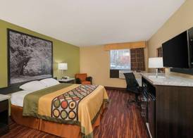Super 8 by Wyndham Raleigh North East 4