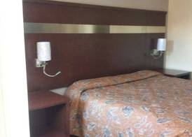 Taylor village inn and suites 5