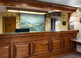 Red Lion Inn & Suites Lemoore 2