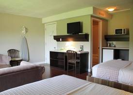 Leelas Villa Inn Flesherton 4