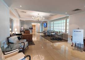 Bella Vista Hotel & Suites 4