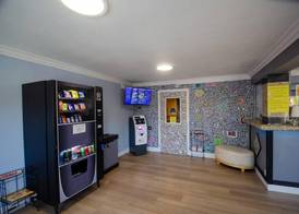 Super 8 by Wyndham Las Vegas North Strip/Fremont St. Area 5