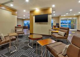 TownePlace Suites by Marriott Grand Rapids Airport Southeast 2