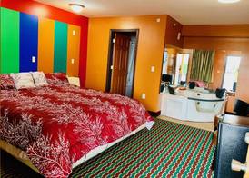 Motor City Inn & Suites 4
