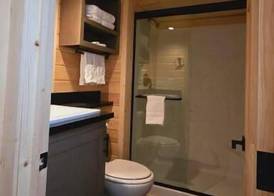 Luxury Cabin with Forest View 6B 5