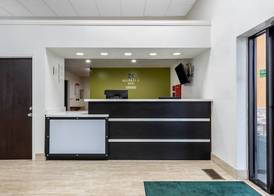 Quality Inn Coraopolis - Pittsburgh Airport 2