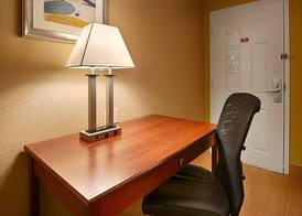 Best Western Exeter Inn & Suites 4