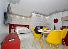 The Zentral Arenal Suites 5