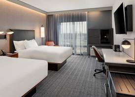 Courtyard by Marriott Bettendorf 5