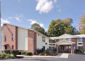 Riverdale Inn 2