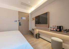 Huanyi Hotel 4