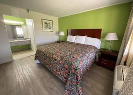 Executive Inn & Suites 2