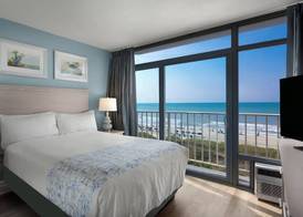 Maritime Beach Club 4