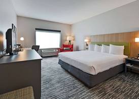 Country Inn & Suites by Radisson, Bloomington-Normal Airport, IL 5