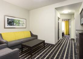 Holiday Inn Express & Suites NORMAN by IHG 5