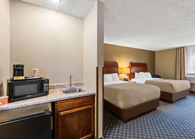 Quality Inn & Suites Seville 5