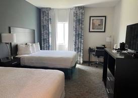 The Grove Inn and Suites 3