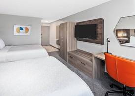 Holiday Inn Express & Suites CHICAGO-ALGONQUIN by IHG 3