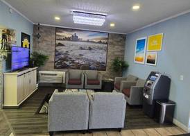 Travelodge by Wyndham Livonia Canton Novi Detroit Area 5