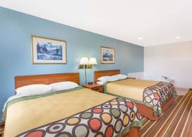 Super 8 by Wyndham Bedford 3