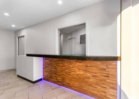 Days Inn by Wyndham Indianapolis East Post Road 3