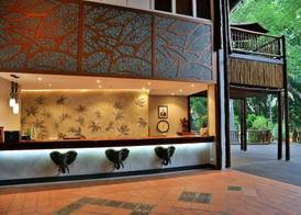 Cresta Mowana Safari Resort & Spa 3