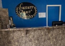 Luxury Inn Forrest City 3