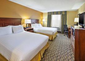 Holiday Inn Express & Suites BELLEVILLE (AIRPORT AREA) by IHG 2